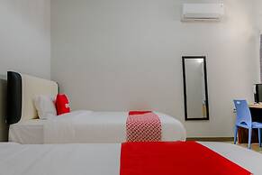 Capital O 1475 Oemah Jawa Family Residence