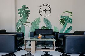 Capital O 1475 Oemah Jawa Family Residence