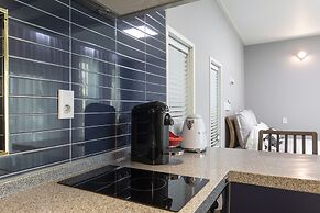 Lim Sea Side Poolvilla Pension