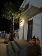 Lim Sea Side Poolvilla Pension