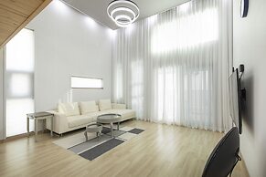 Lim Sea Side Poolvilla Pension