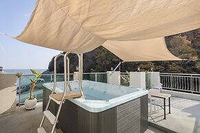 Lim Sea Side Poolvilla Pension