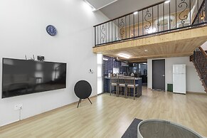 Lim Sea Side Poolvilla Pension