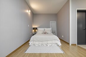 Lim Sea Side Poolvilla Pension