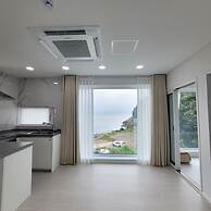 Lim Sea Side Poolvilla Pension