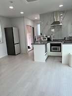 Lim Sea Side Poolvilla Pension