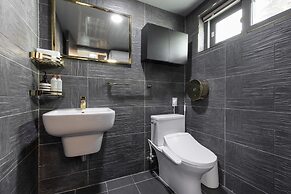 Lim Sea Side Poolvilla Pension