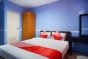 OYO 1272 Grand Garuda Guest House