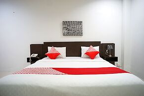 OYO 1477 Athar 88 Hotel