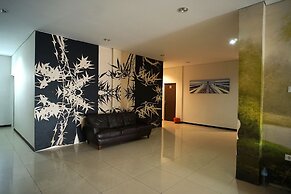 OYO 1477 Athar 88 Hotel