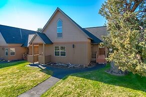 Forest Ridge 2 Bedroom Home by RedAwning