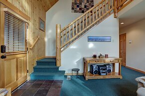 Forest Ridge 2 Bedroom Home by RedAwning