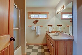 Forest Ridge 2 Bedroom Home by RedAwning