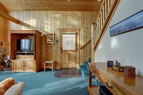 Forest Ridge 2 Bedroom Home by RedAwning