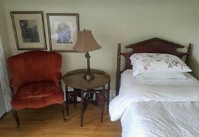 Ashbury House B&B