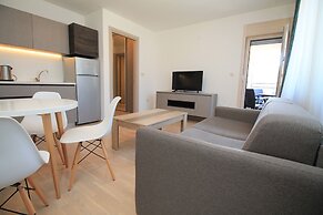 Fontana Lux Apartments