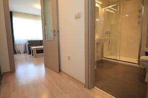 Fontana Lux Apartments
