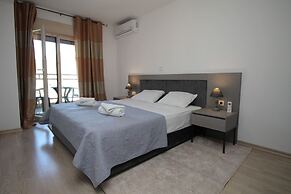 Fontana Lux Apartments