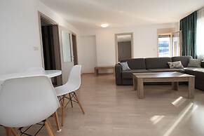 Fontana Lux Apartments