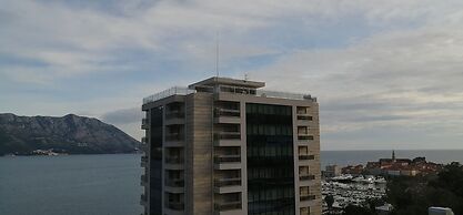 Fontana Lux Apartments