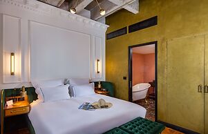 Brown BoBo, a member of Brown Hotels