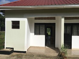 Ben And Lily Cottages