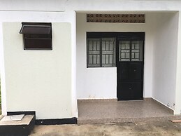 Ben And Lily Cottages