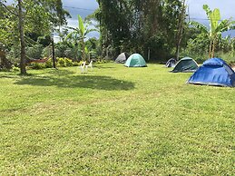 Ben And Lily Cottages