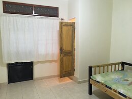 Ben And Lily Cottages