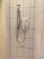 Ben And Lily Cottages