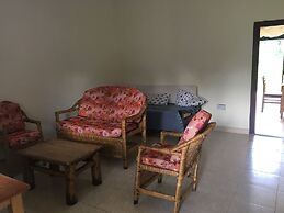 Ben And Lily Cottages