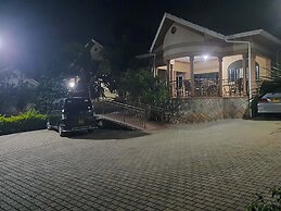 Airport Side Hotel Entebbe