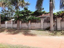 Airport Side Hotel Entebbe