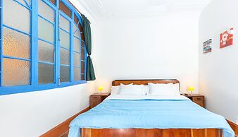 Granada Hostel