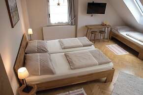 Bed & Breakfast Dvorec