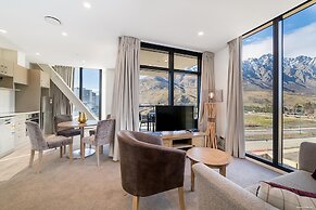 Executive 2 Bedroom Apartment Remarkables Park