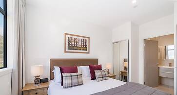 Executive 2 Bedroom Apartment Remarkables Park