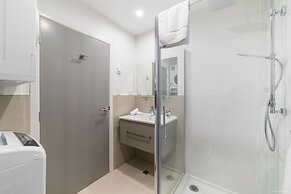 Executive 2 Bedroom Apartment Remarkables Park