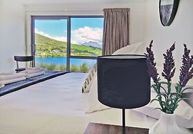 Executive Living in Bluewater