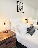 Executive Living in Bluewater