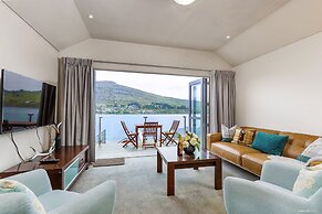 Alpine Village - 2 Bedroom Executive Apartment