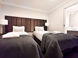 The Beacon - 2 Bedroom Luxe Apartment