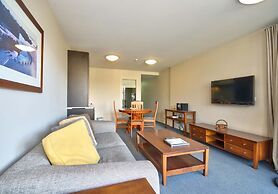 The Beacon - 2 Bedroom Town Center Apartment