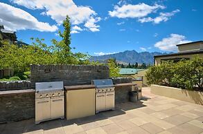 The Beacon - 2 Bedroom Town Center Apartment