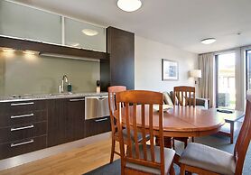 The Beacon - 2 Bedroom Town Center Apartment