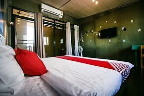 OYO 505 Ente Space Hostel