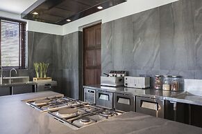 Lemongrass Pool Villa