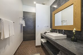 Lemongrass Pool Villa