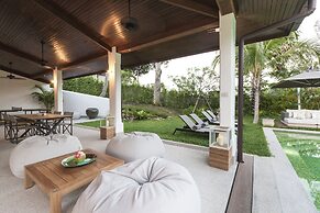 Lemongrass Pool Villa