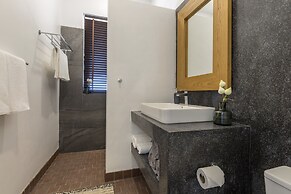 Lemongrass Pool Villa